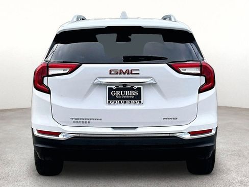 Used 2024 GMC Terrain SLT AWD/4WD image 5