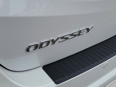 New 2026 Honda Odyssey Elite image 23