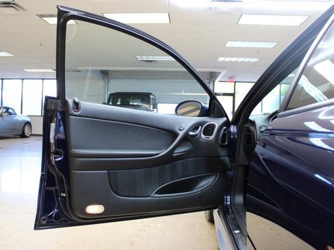 Used 2005 Pontiac GTO RWD image 32