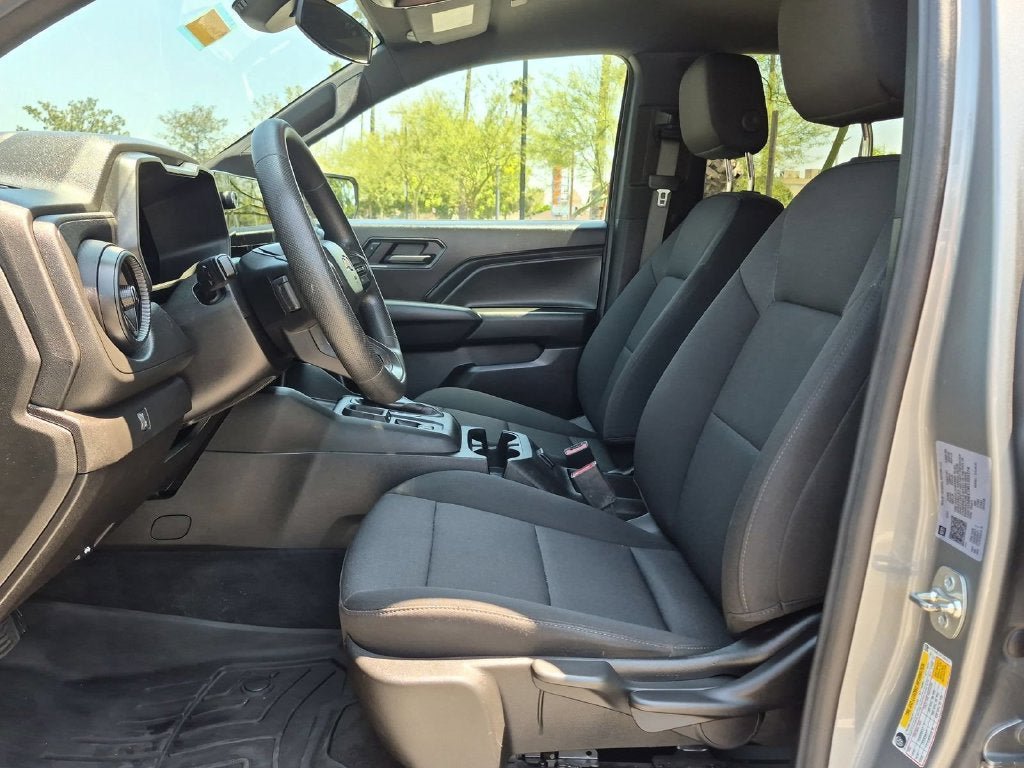 Used 2024 Chevrolet Colorado W/T RWD image 21
