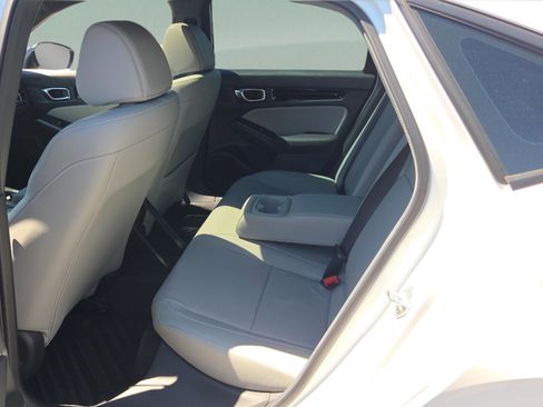 Certified 2025 Honda Civic Sport Touring image 13