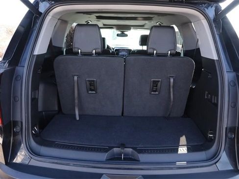 Used 2021 GMC Acadia SLT w/ Elevation Edition image 7