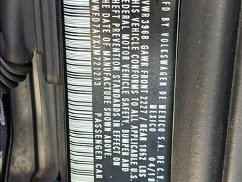Used 2018 Volkswagen Beetle 2.0T Coast FWD image 23