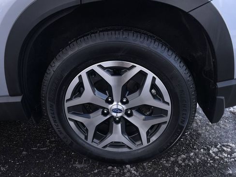 Used 2021 Subaru Forester Premium image 10