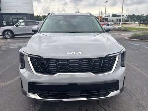 Used 2024 Kia Sorento S FWD image 4