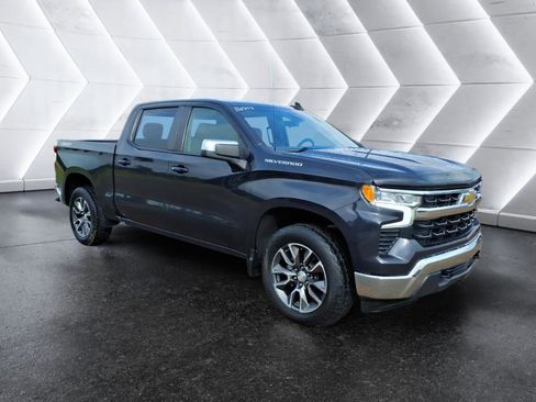 Used 2022 Chevrolet Silverado 1500 LT AWD/4WD image 7