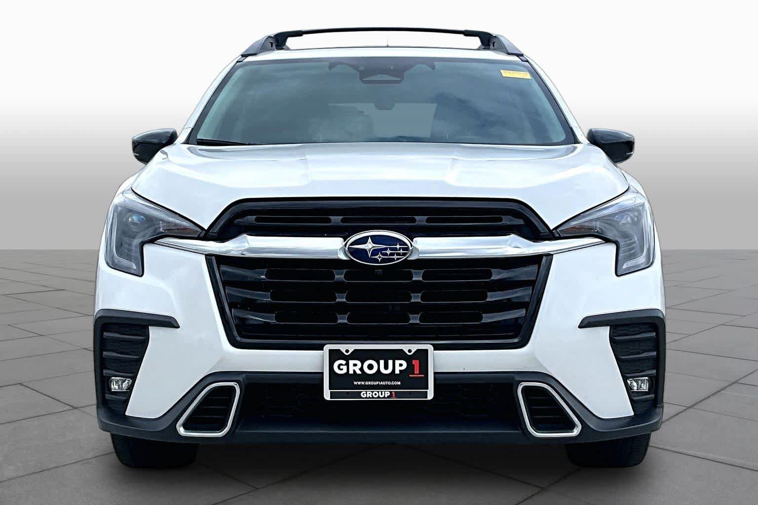Used 2025 Subaru Ascent Touring w/ Popular Package #1 AWD/4WD image 4