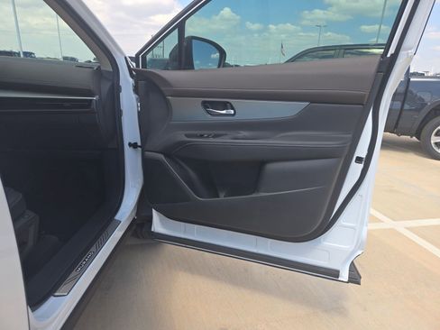 Used 2025 Nissan Murano Platinum w/ Cargo Package image 21