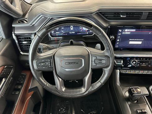 Used 2023 GMC Sierra 1500 Denali Ultimate AWD/4WD image 13