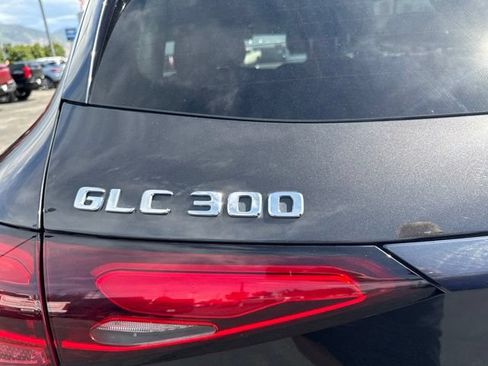 Used 2023 Mercedes-Benz GLC 300 4MATIC image 11