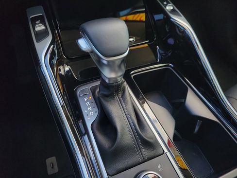 Certified 2022 Kia Sorento SX image 27