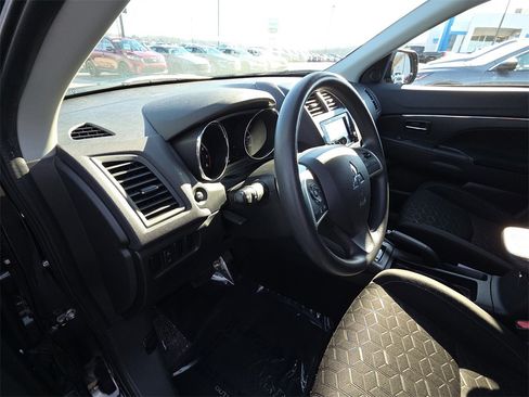 Used 2024 Mitsubishi Outlander Sport ES image 14