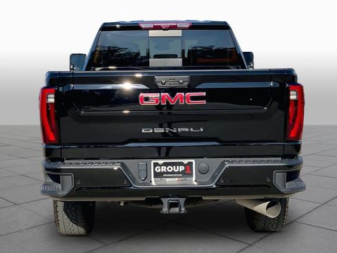 Used 2024 GMC Sierra 2500 Denali w/ Denali Reserve Package AWD/4WD image 5