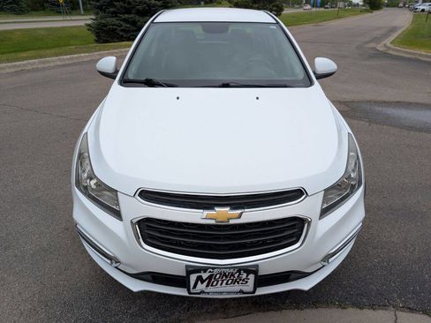 Used 2016 Chevrolet Cruze LT FWD image 4