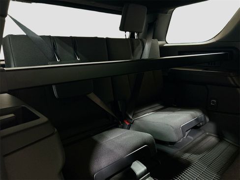 New 2026 Toyota 4Runner SR5 image 25