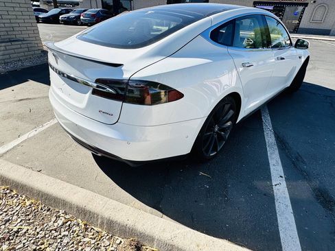 Used 2015 Tesla Model S P85D image 8
