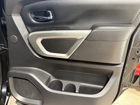 Used 2017 Nissan Titan PRO-4X image 38