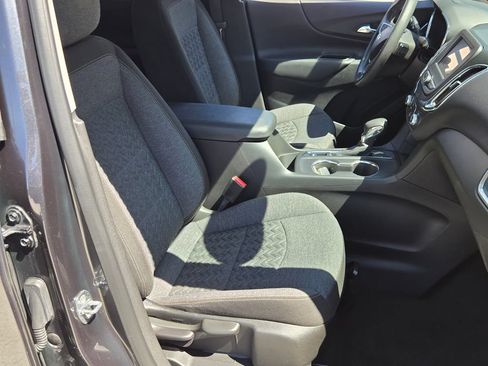 Used 2022 Chevrolet Equinox LT FWD image 18
