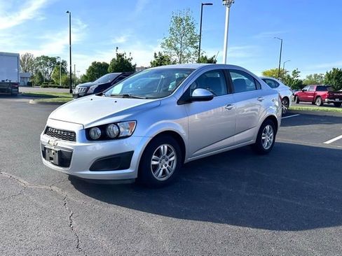 Used 2012 Chevrolet Sonic LT image 3