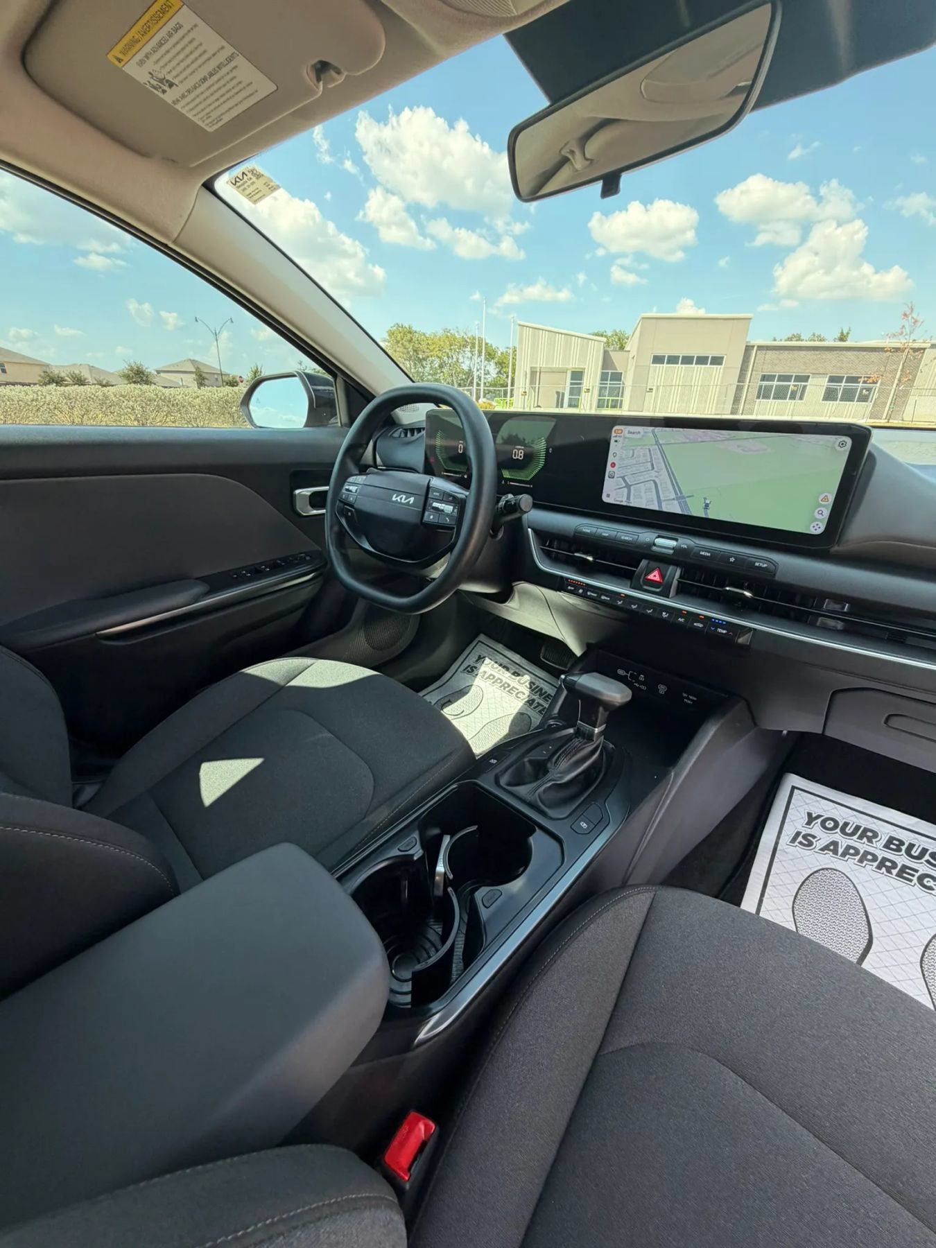 Used 2025 Kia K4 FWD image 32