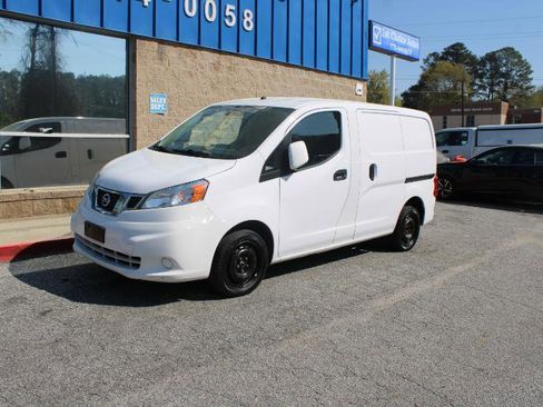 Used 2018 Nissan NV200 SV image 3