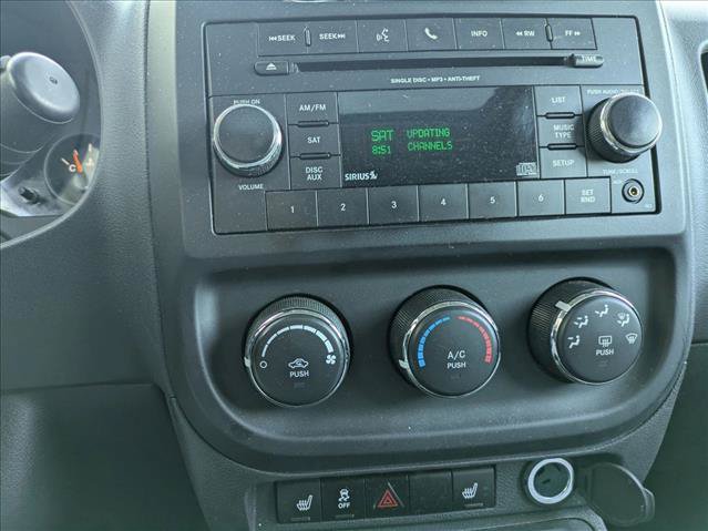 Used 2017 Jeep Patriot High Altitude FWD image 12