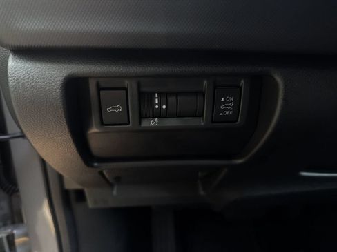 Used 2026 Subaru Forester Premium AWD/4WD image 17