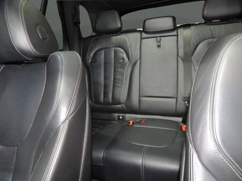 Used 2019 BMW X5 xDrive40i w/ M Sport Package AWD/4WD image 26