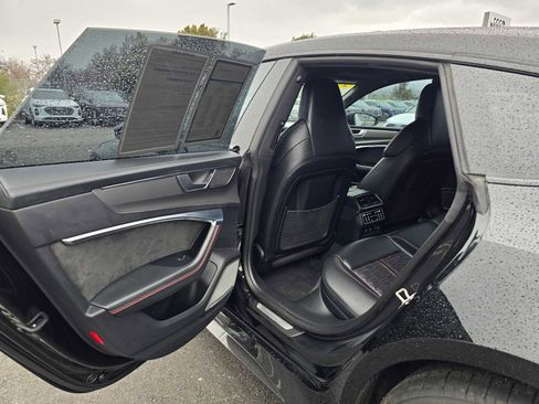 Used 2021 Audi RS 7 image 17