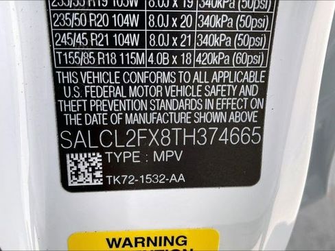 New 2026 Land Rover Discovery Sport Landmark image 8