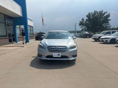 Used 2015 Subaru Legacy 2.5i Premium AWD/4WD image 2