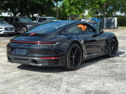 Used 2022 Porsche 911 Carrera image 5