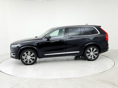 New 2025 Volvo XC90 B6 Plus w/ Protection Package Premier image 8