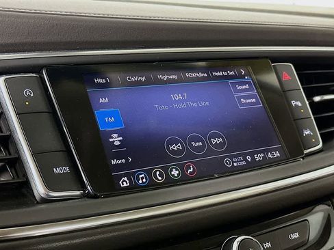 Used 2023 Buick Enclave Essence w/ Sport Touring Edition image 17