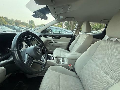 Used 2019 Nissan Rogue Sport SV w/ All-Weather Package AWD/4WD image 5