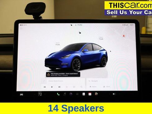 Used 2022 Tesla Model Y Long Range image 11