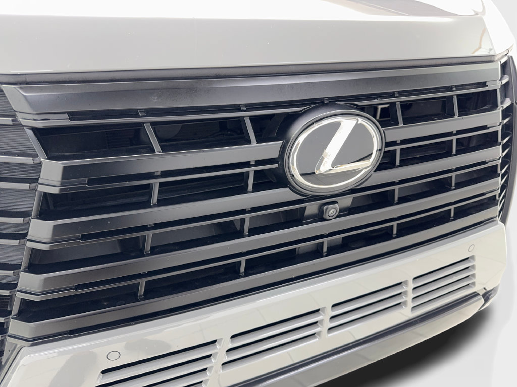 Used 2025 Lexus GX 550 w/ Cold Area Package AWD/4WD image 25