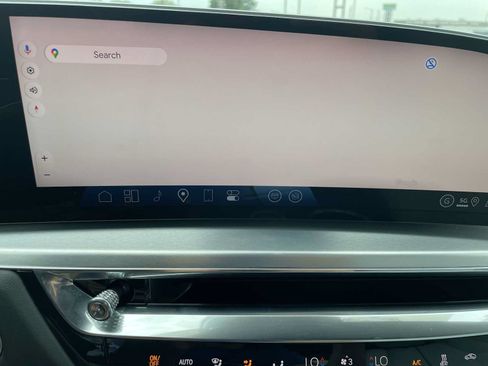 Certified 2024 Cadillac Lyriq Luxury AWD/4WD image 15