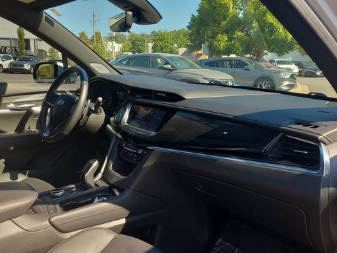 Used 2021 Cadillac XT6 Sport w/ LPO, ONYX Package AWD/4WD image 22