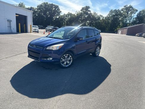 Used 2014 Ford Escape Titanium AWD/4WD image 2