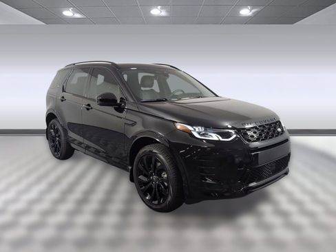 Certified 2025 Land Rover Discovery Sport Dynamic SE image 6