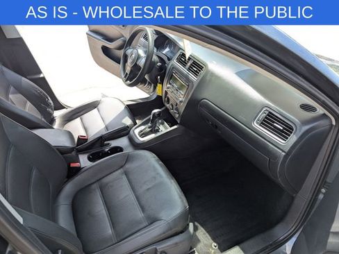 Used 2014 Volkswagen Jetta SE FWD image 19