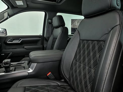 New 2026 GMC Sierra 1500 Elevation w/ Elevation Premium Package AWD/4WD image 8