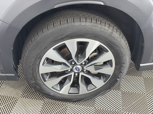 Used 2024 Subaru Outback Limited AWD/4WD image 13