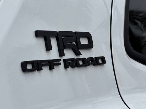 Certified 2025 Toyota 4Runner TRD Off-Road Premium AWD/4WD image 35
