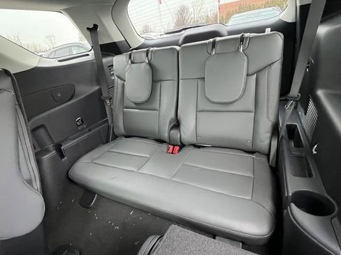 New 2026 Ford Explorer Active w/ Active Comfort Package image 17