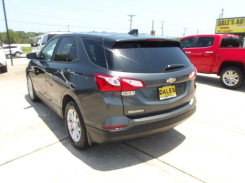Used 2020 Chevrolet Equinox LS w/ LS Convenience Package FWD image 14