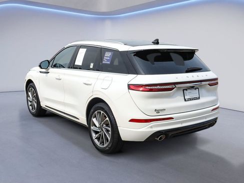 Certified 2022 Lincoln Corsair Grand Touring AWD/4WD image 4
