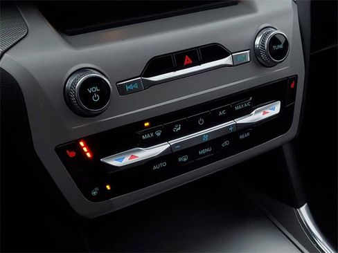 Certified 2023 Ford Explorer XLT w/ Equipment Group 202A image 22