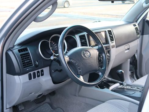 Used 2008 Toyota 4Runner Sport image 10